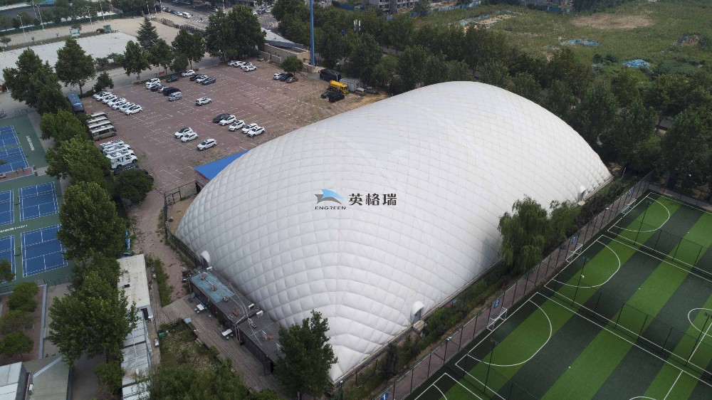 安裝應急照明系統對于氣膜羽毛球館的日常運營有何影響？